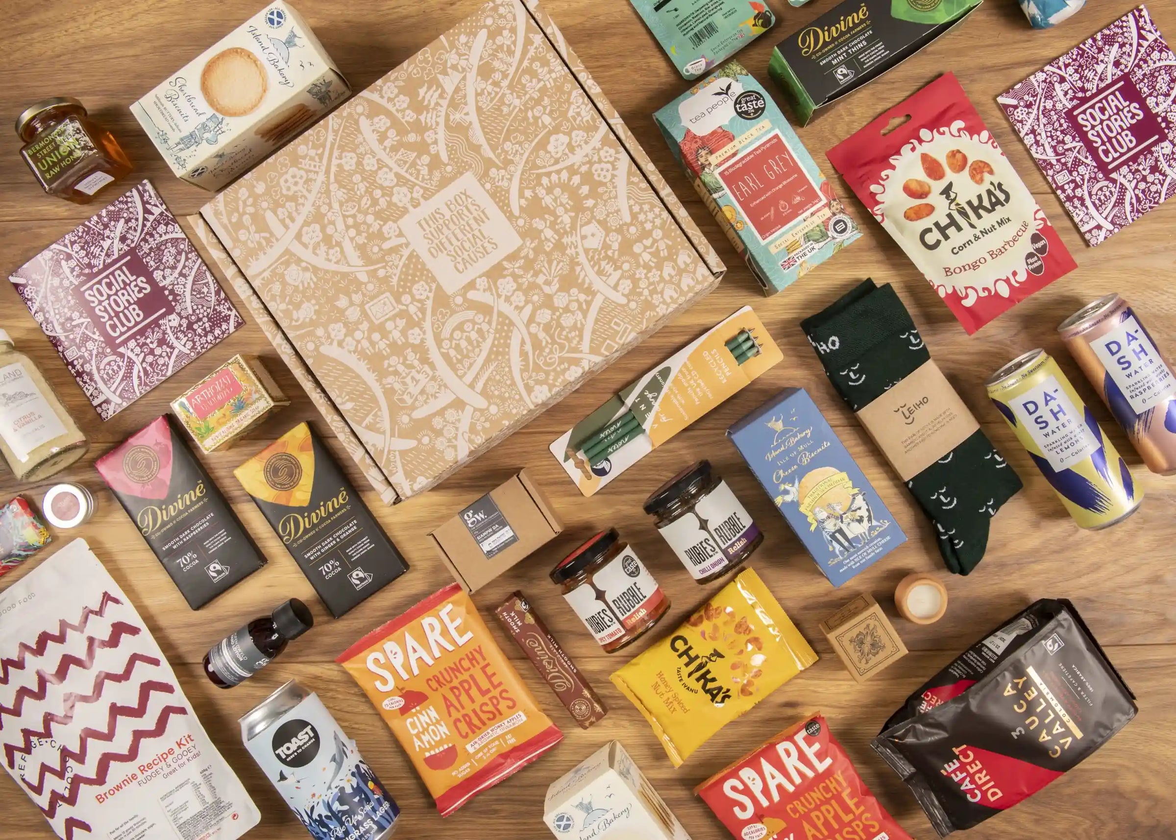 Sustainable corporate hampers UK by Social Stories Club for employee and client gifting